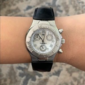 Women’s Technomarine mother-of-pearl face